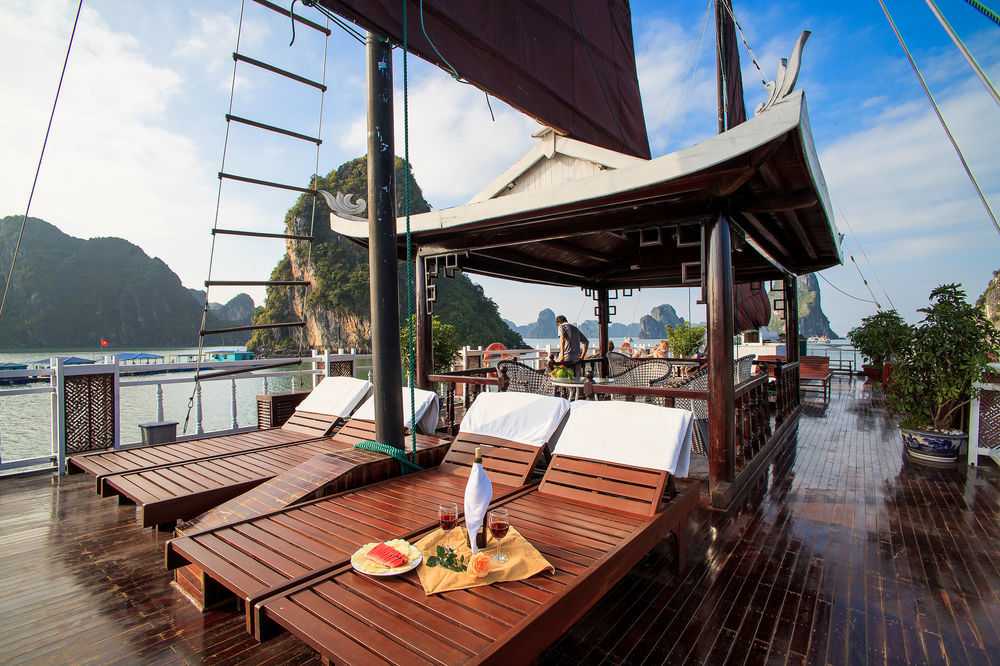 Отель Halong Lavender Cruises Халонг Экстерьер фото