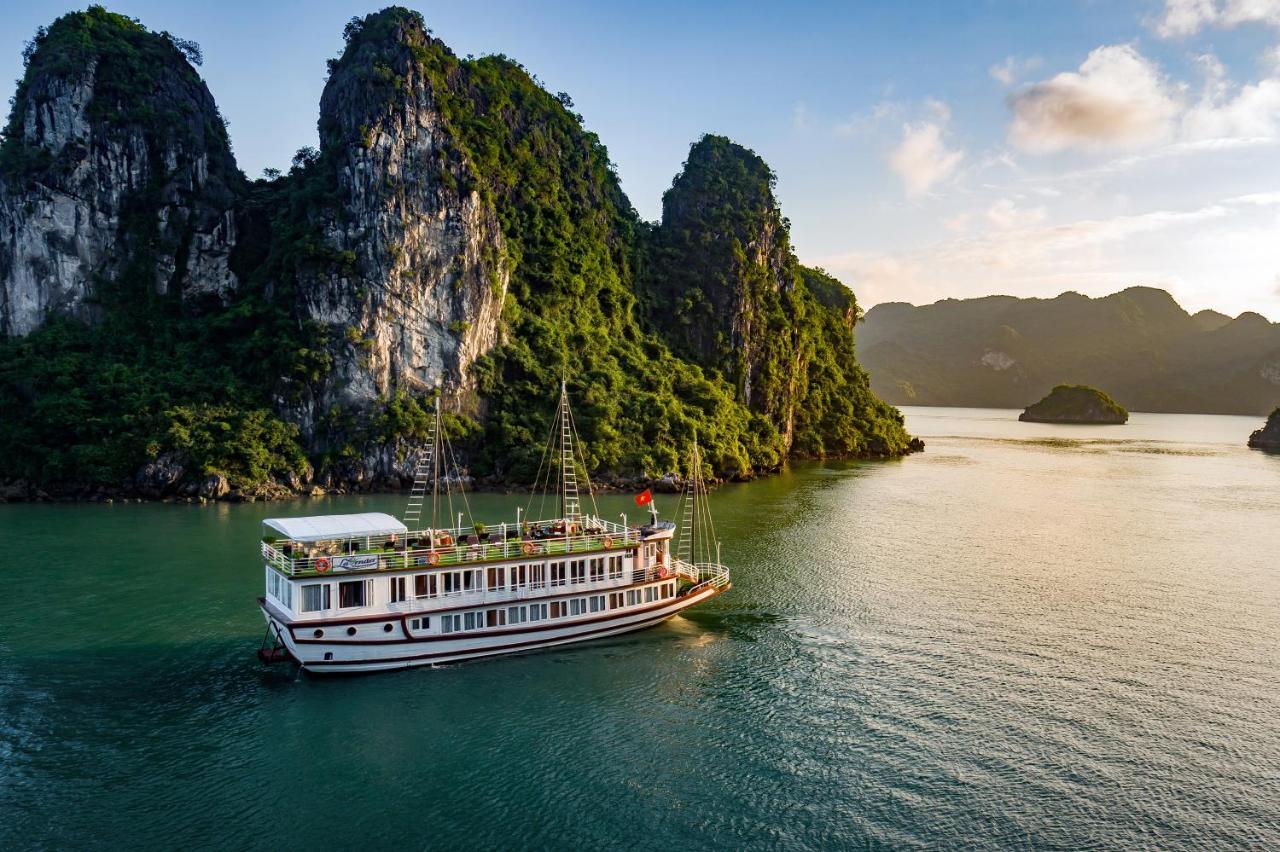 Отель Halong Lavender Cruises Халонг Экстерьер фото